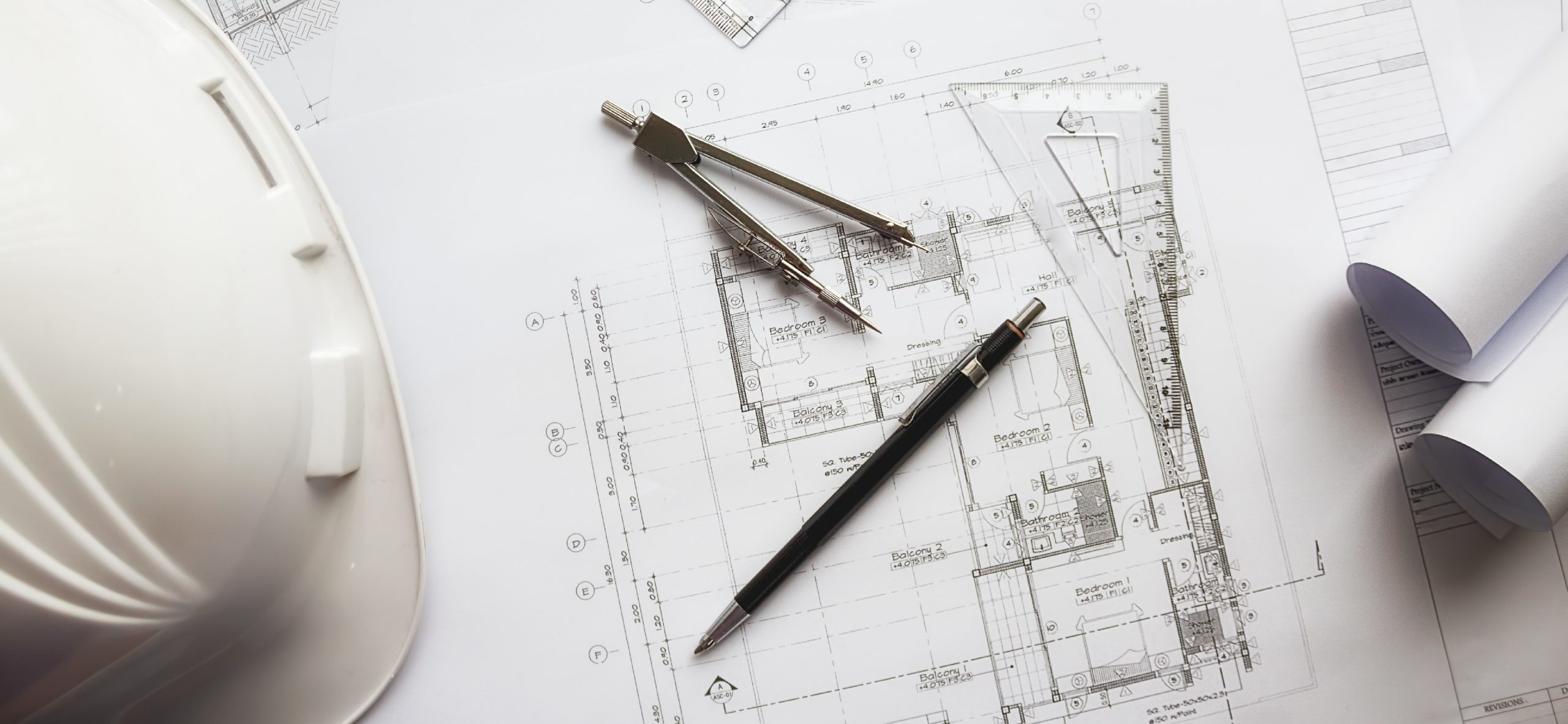 Quadrante Simétrico - Construção e Remodelação e Serviços de Arquitetura